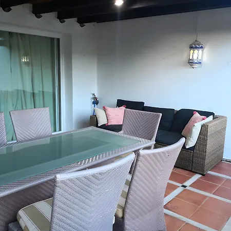 Bonito Piso Con Jardines Y Piscina Daire *