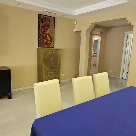 公寓 Bonito Piso Con Jardines Y Piscina *