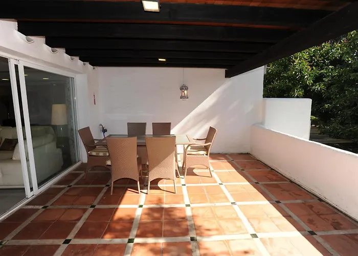 Bonito Piso Con Jardines Y Piscina Appartement