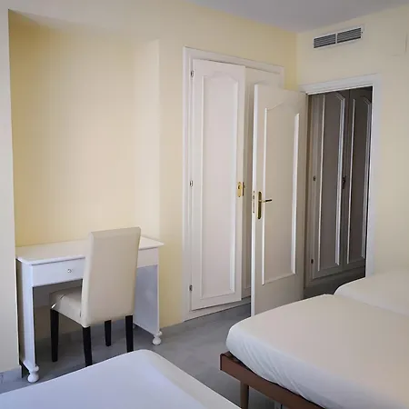 Apartmán Bonito Piso Con Jardines Y Piscina *