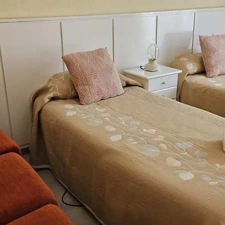 Bonito Piso Con Jardines Y Piscina *