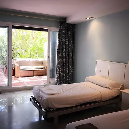 Bonito Piso Con Jardines Y Piscina Apartment Estepona