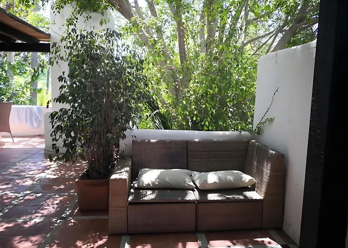 Bonito Piso Con Jardines Y Piscina Apartment *